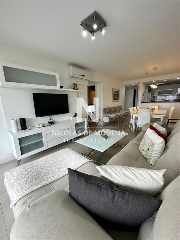 Departamento de 2 dormitorios en venta en Torre