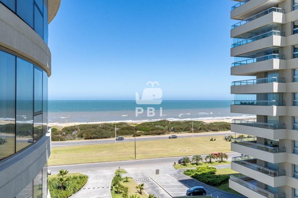 Residencia Premium en la Brava con Vistas - Trump