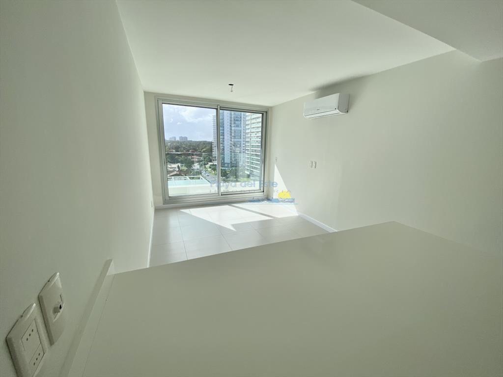 Venta de Apartamento 1 DORMITORIO en Playa Mansa,