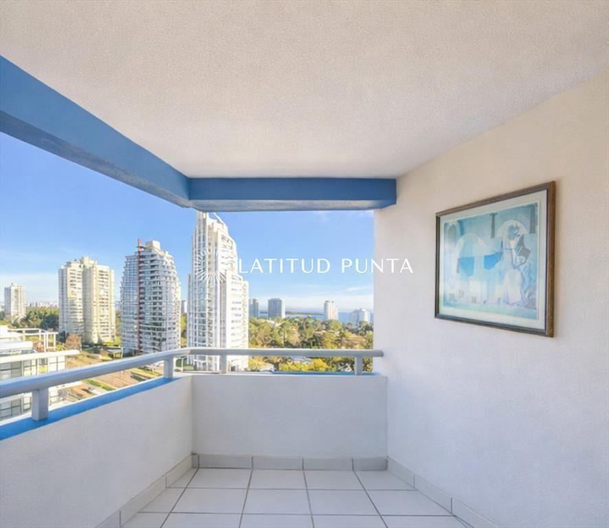 Apartamento de 3 dormitorios en Roosevelt