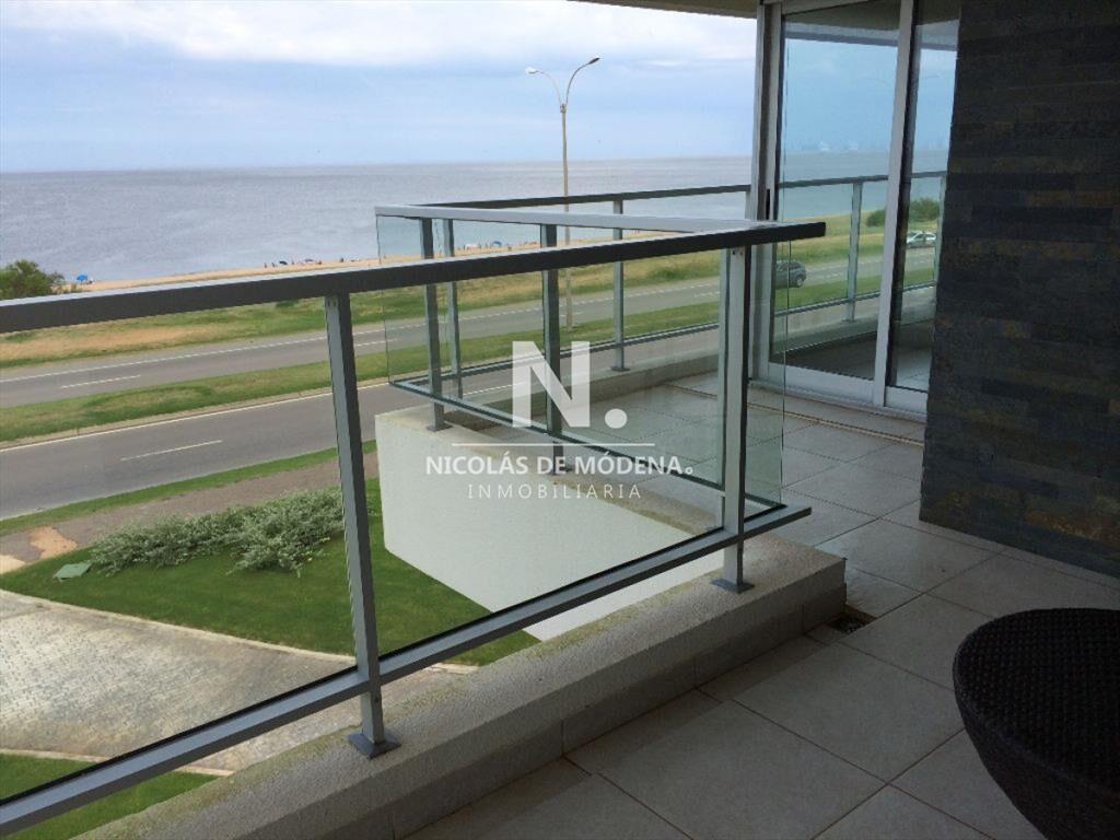 Hermoso apartamento con excelente vista!
