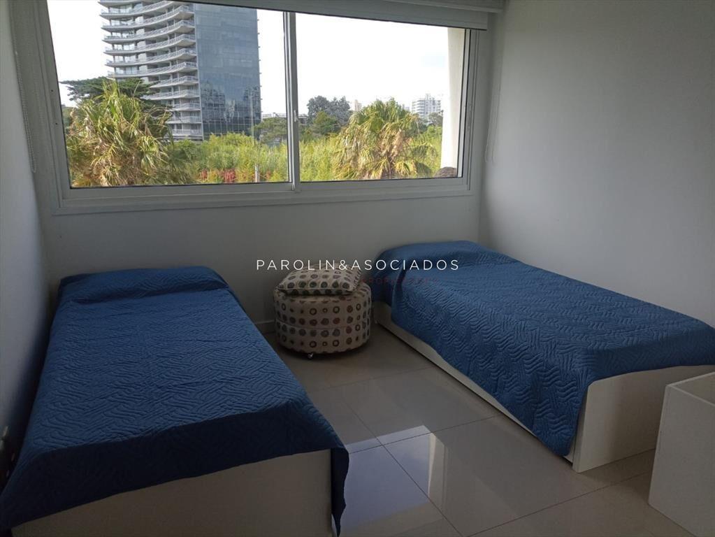 Apartamento en venta de 3 dormitorios en Casino