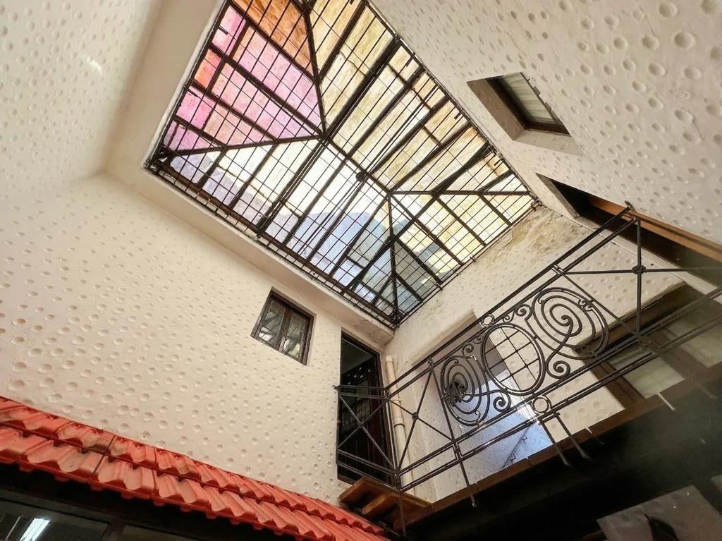 Venta de casa de 6 dormitorios en Cordón