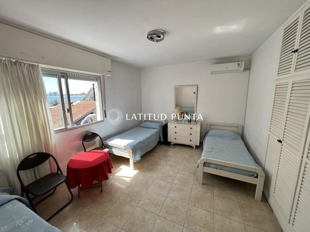 Apartamento de 3 dormitorios en Península, Punta