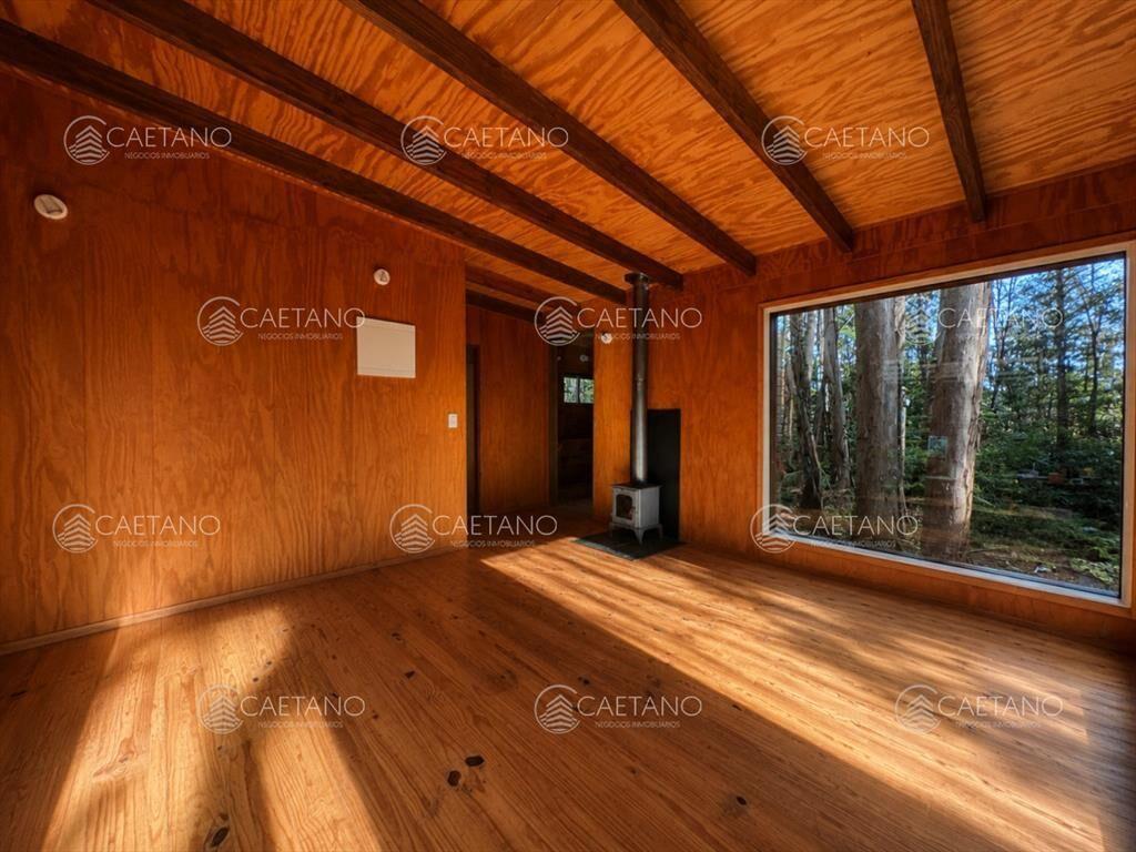 VENTA DE TERRENO CON 2 CABAÃ?AS PUNTA BALLENA-LAS