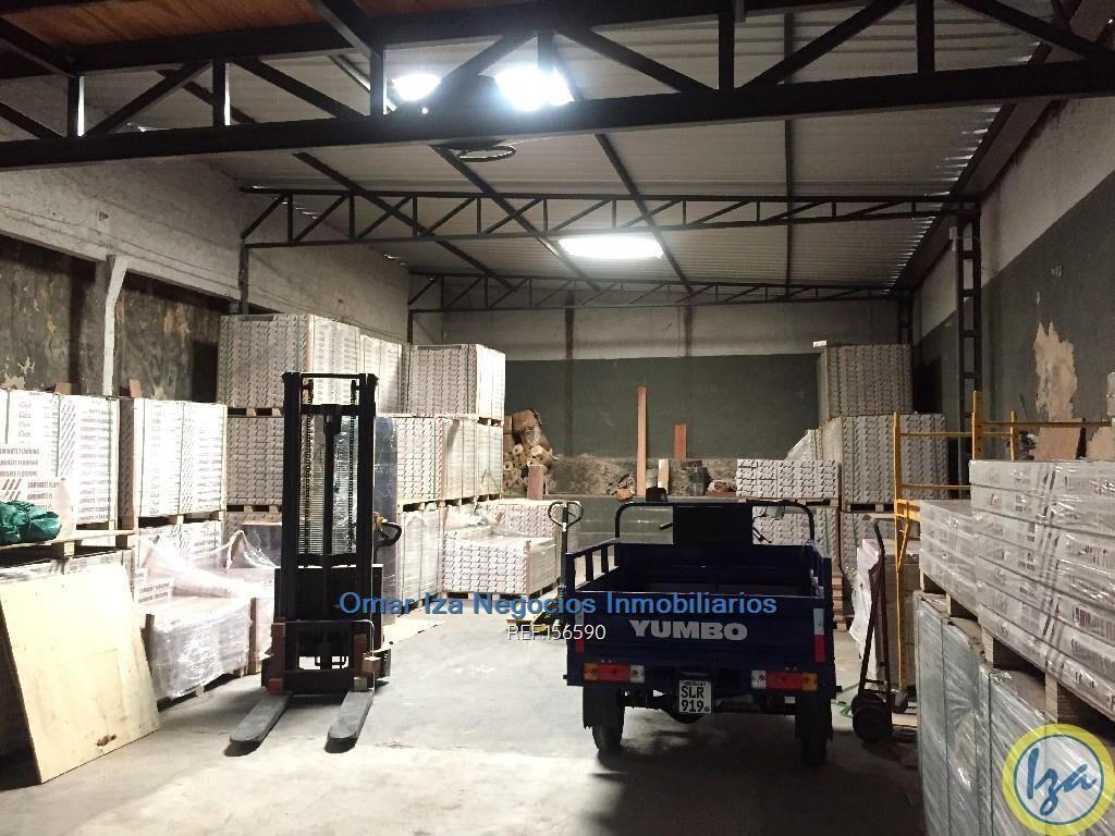 IZA. Venta local industrial, galpon o deposito la comercial