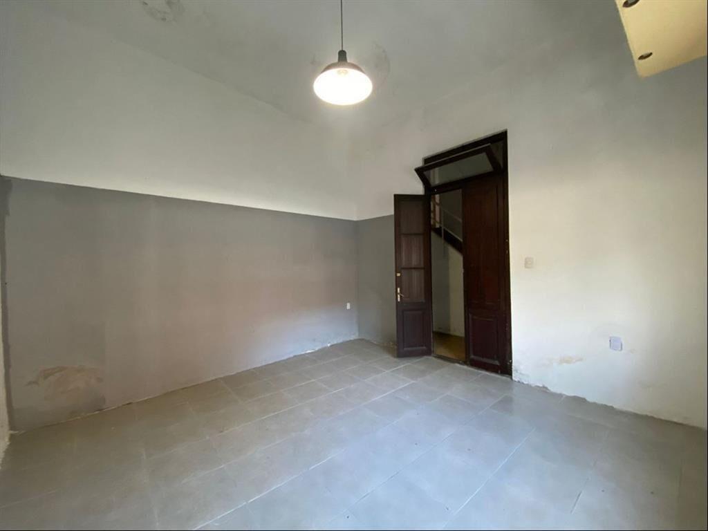 Venta casa Reducto 4 dormitorios+deposito,fondo. CON RENTA