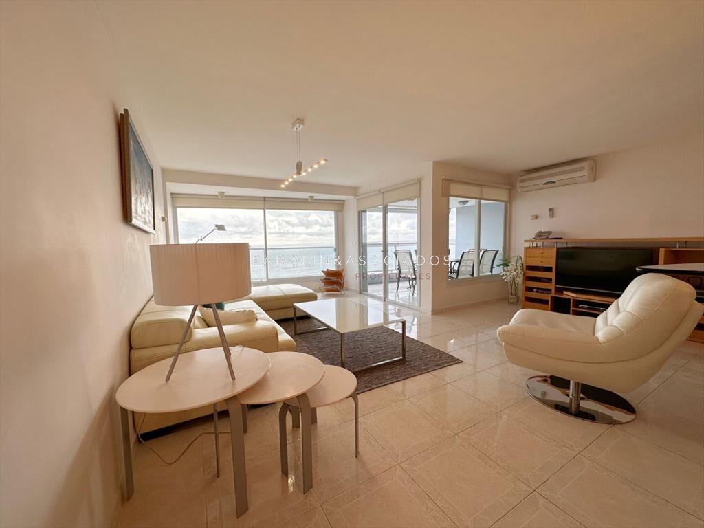 Apartamento en venta de 3 dormitorios en Beverly