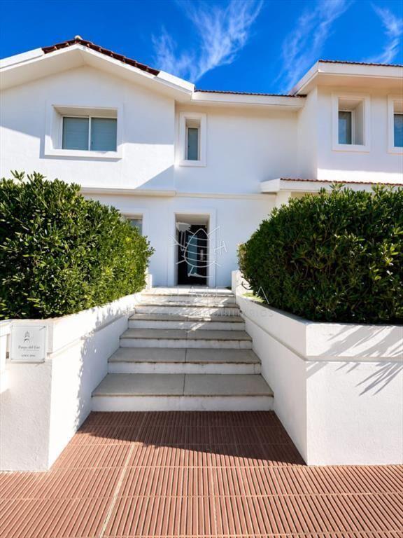 GRAN CASA EN VENTA, PRIMERA LÃ�NEA