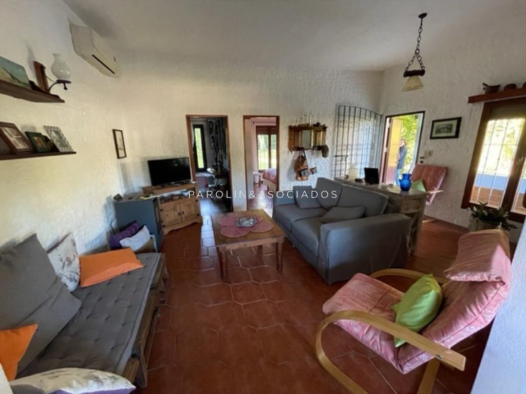 Casa En Venta De 2 Dormitorios En Pinares. Ideal para todo