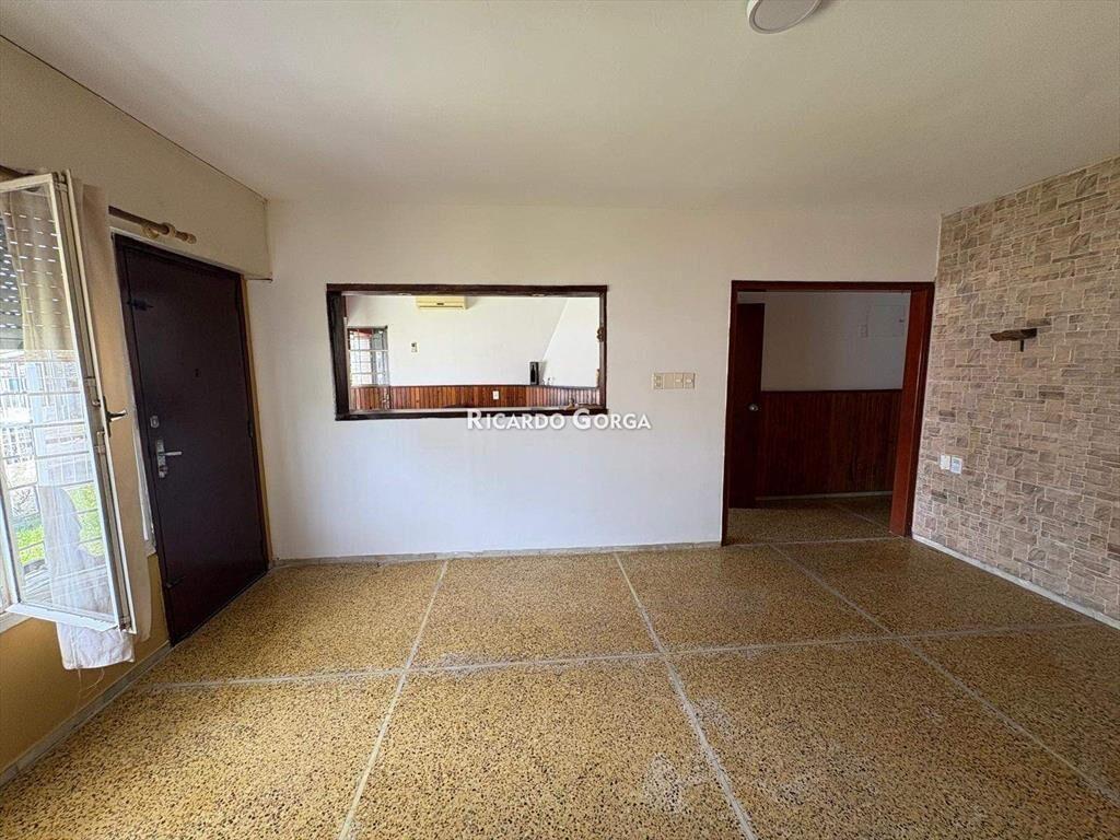 Venta Casa 3 dorm + Apto 1 dorm, cocheras y fondo c/parr...
