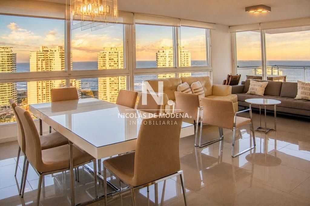 En venta apartamento de 2 dormitorios en Punta