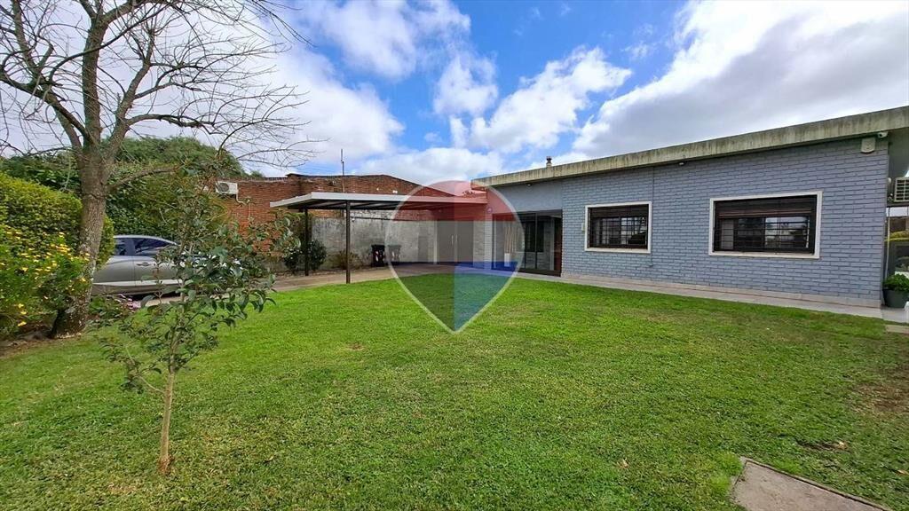 VENTA CASA LOMAS SOLYMAR SUR GRAN JARDIN BARBACOA