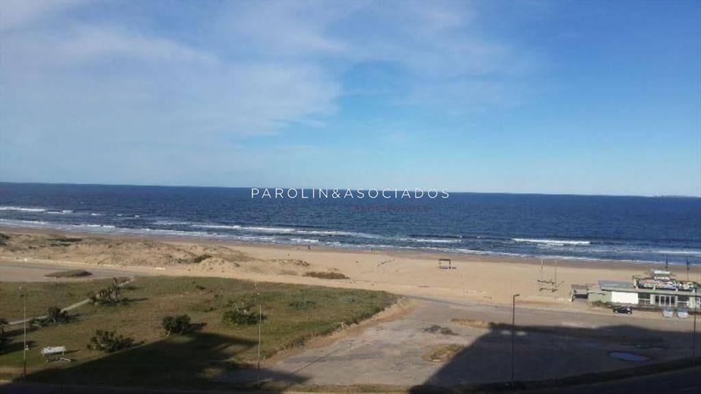 Apartamento en venta de 3 dormitorios en Torre