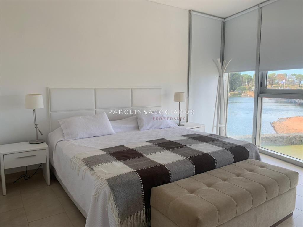 Apartamento en venta de 3 dormitorios en Edificio