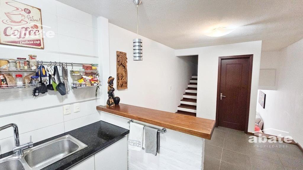 Venta Casa moderna en Pocitos 2 dormitorios y gge
