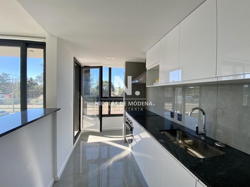 Apartamento sobre Roosevelt