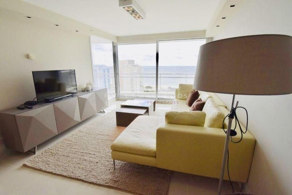 Apartamento en venta en Playa Mansa 2 dormitorios Sunrise T