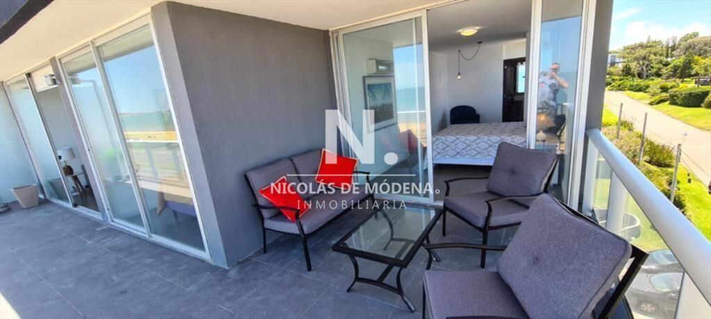 Apartamento de Venta de 2 dormitorio en Edificio