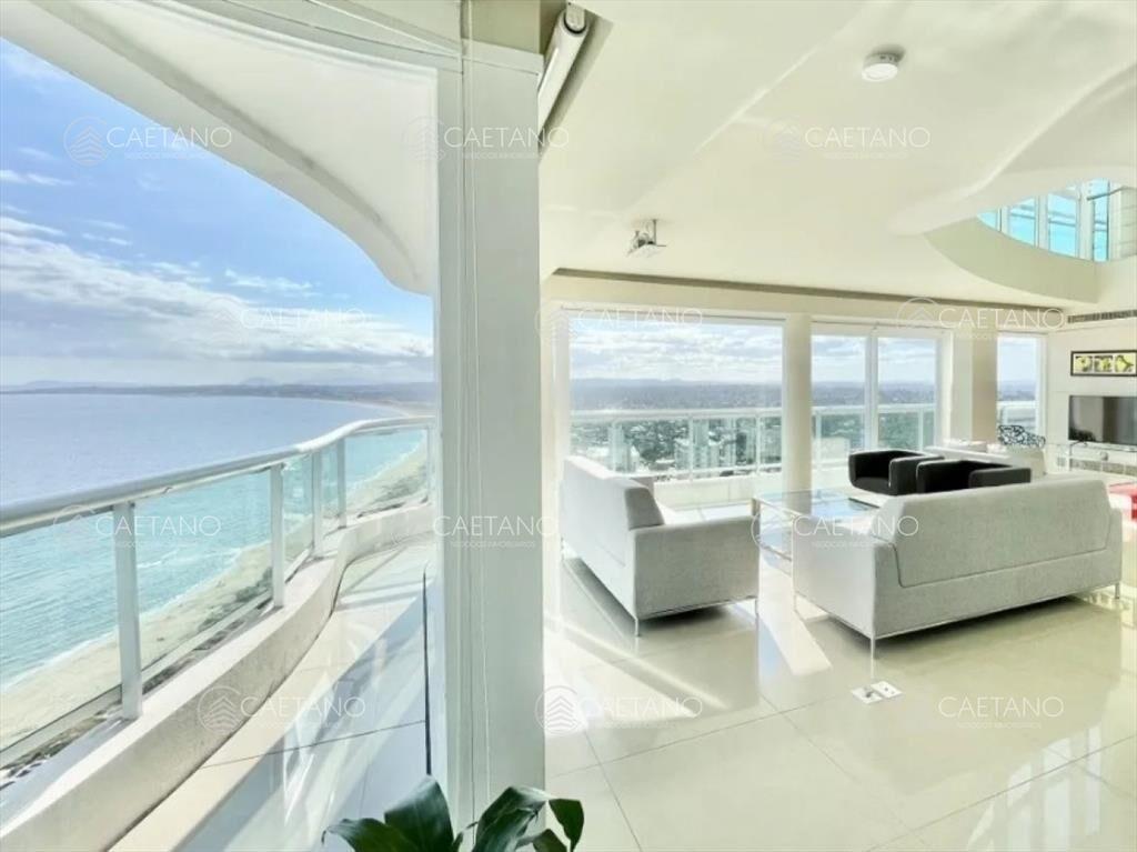 Venta apartamento 3 suite más dependencia en del