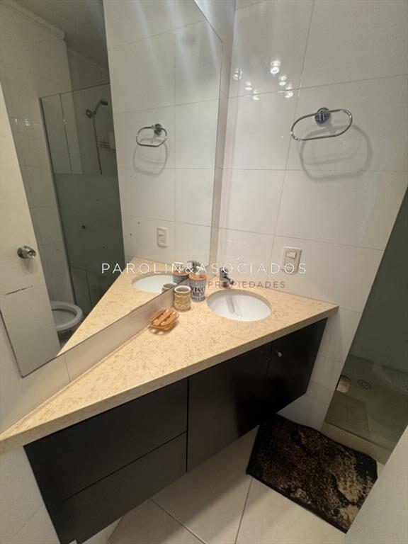 Apartamento de 3 dormitorios en venta en la zona