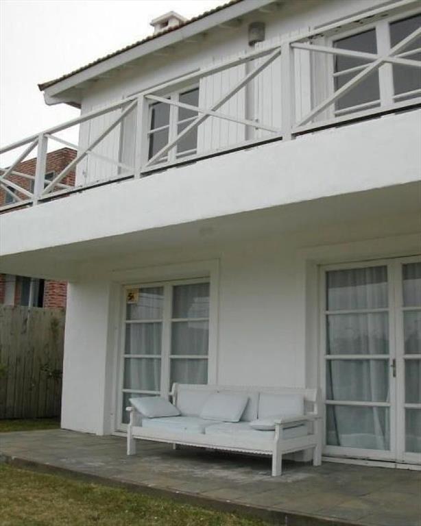 VENTA DE CASA DE 4 DORMITORIOS EN MONTOYA PUNTA DEL ESTE