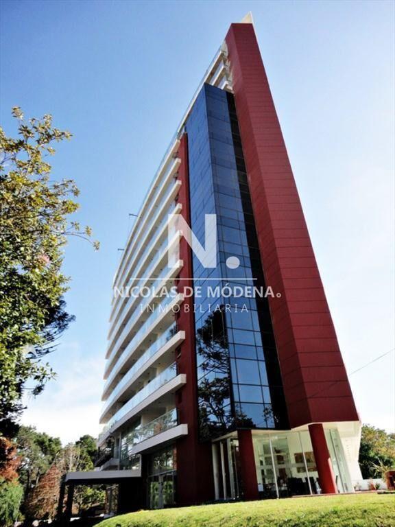 En venta apartamento en Playa Mansa de 3 con en
