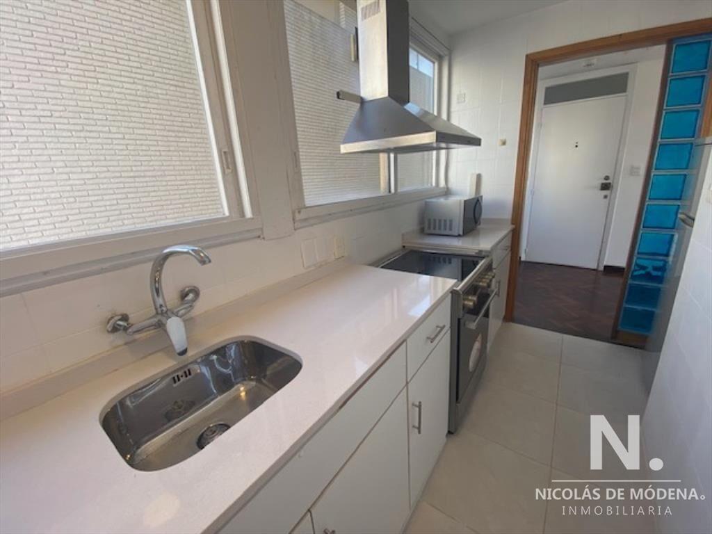 Apartamento frente al puerto - la vista es excelente - Codi