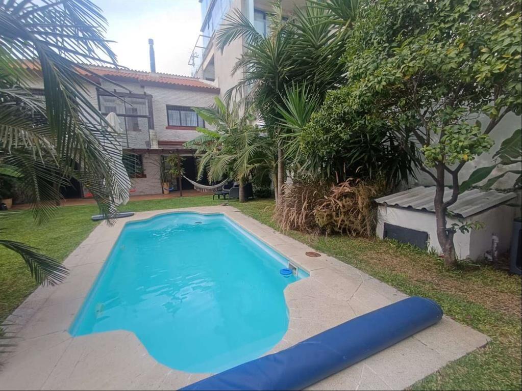 VENTA Local comercial de 385m2 en Malvin