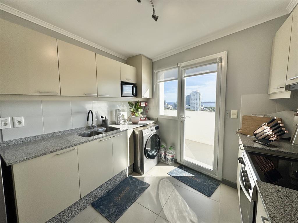 PENT-HOUSE DE 3 DORMITORIOS EN VENTA - AIDY GRILL