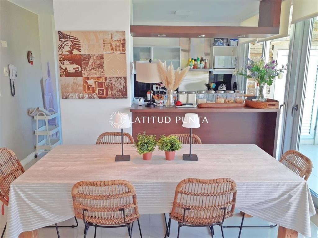 Apartamento dúplex en Rincón del Indio, 2 más