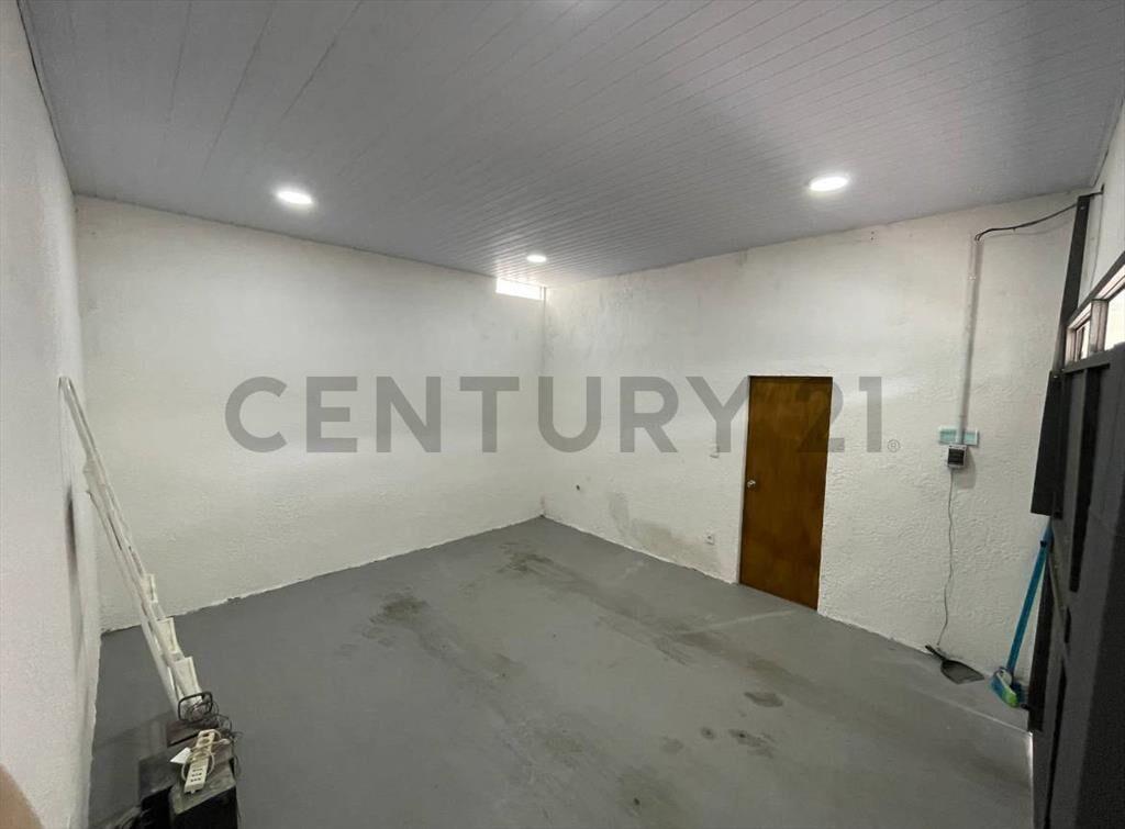 Malvin sur APTA PARA BANCO, garage. Terraza