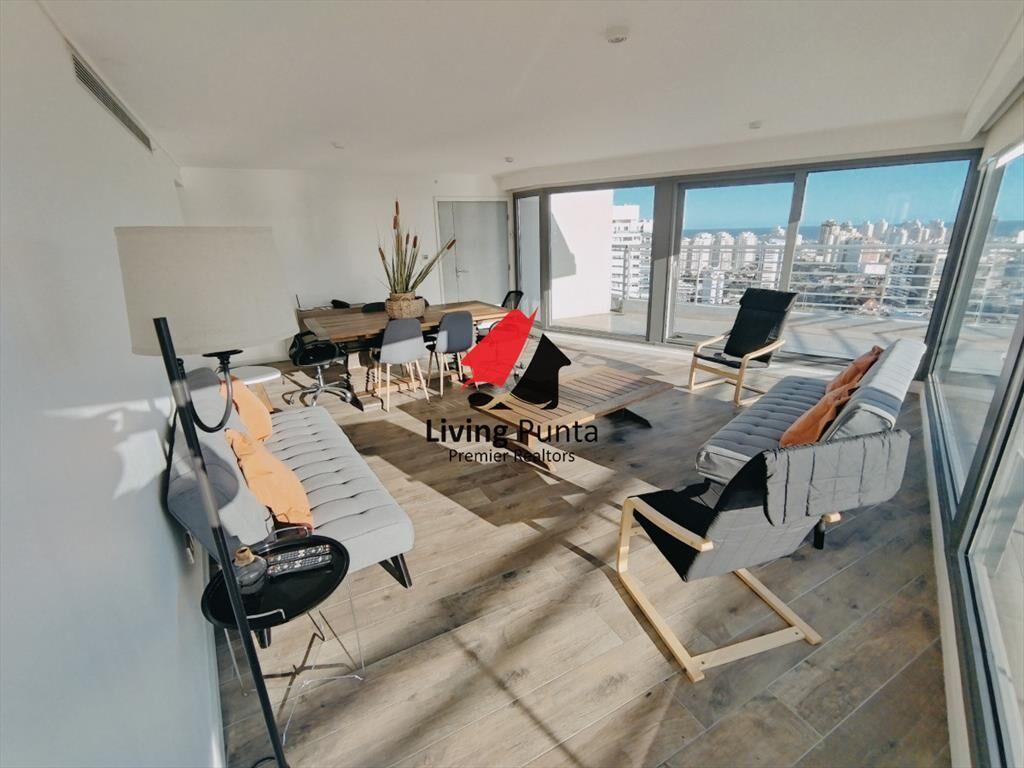 VENTA DE HERMOSO PENTHOUSE DE 2 DORMITORIOS CON BAÑOS EN S