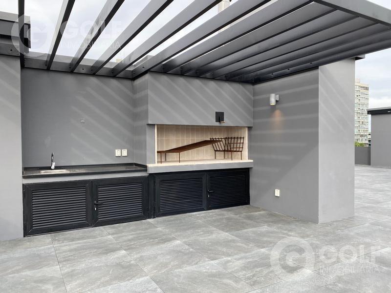 AMPLIO MONOAMBIENTE AL FRENTE CON TERRAZA Y GARAJE, A ESTRE