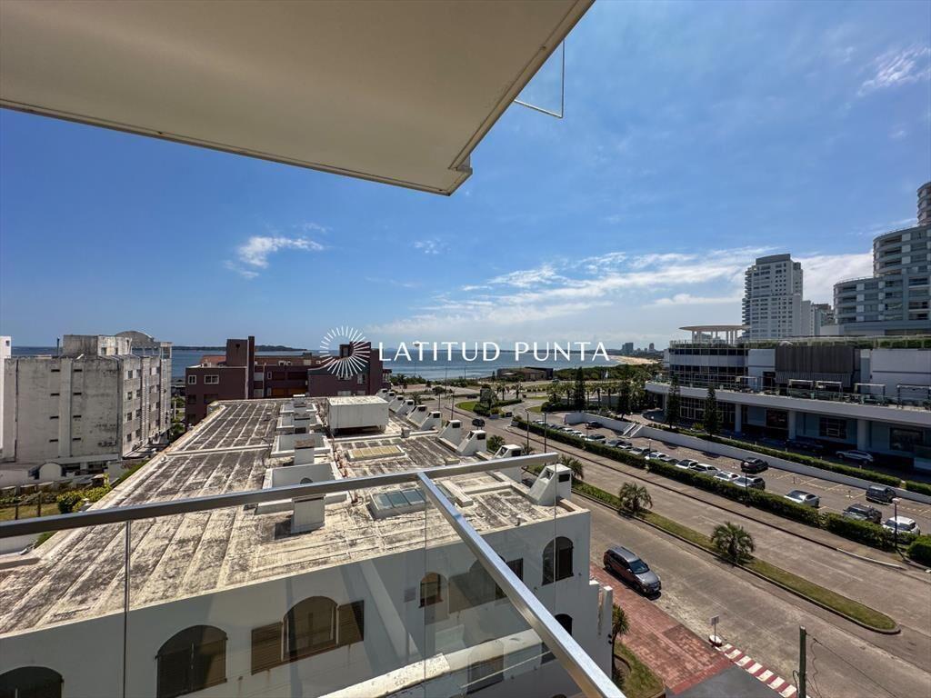 Mansa, exclusivo apartamento de 3 suites más