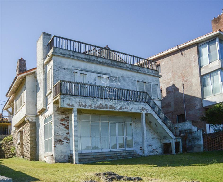 Espectacular lote frente al mar, ideal inversores