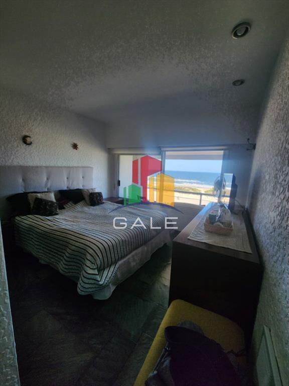 Vende apartamento de 1 dormitorio en Punta del Este, con vi