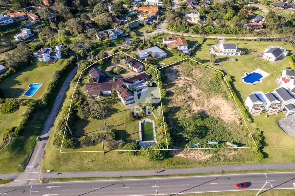 Lote Frente al Mar en La Mansa, Punta del Este -