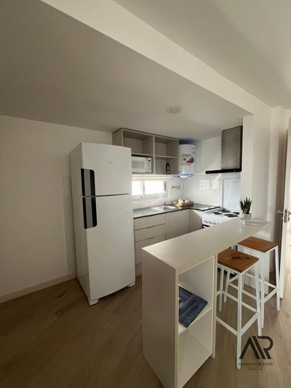 Venta Apartamento De 2 Dormitorios En Tres Cruces