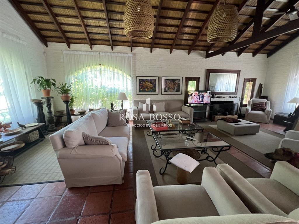 CASA, 3 DORMITORIOS, 2 BAÃ?OS, RINCON DEL INDIO, BRAVA, ALQ