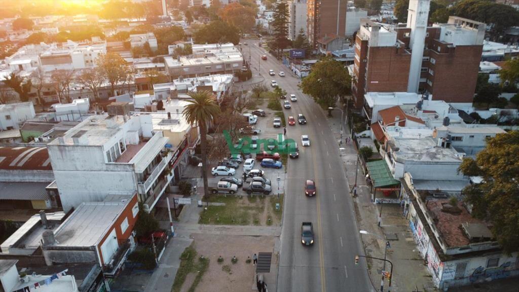 Venta Terreno Unico Sobre Avenida La blanqueada