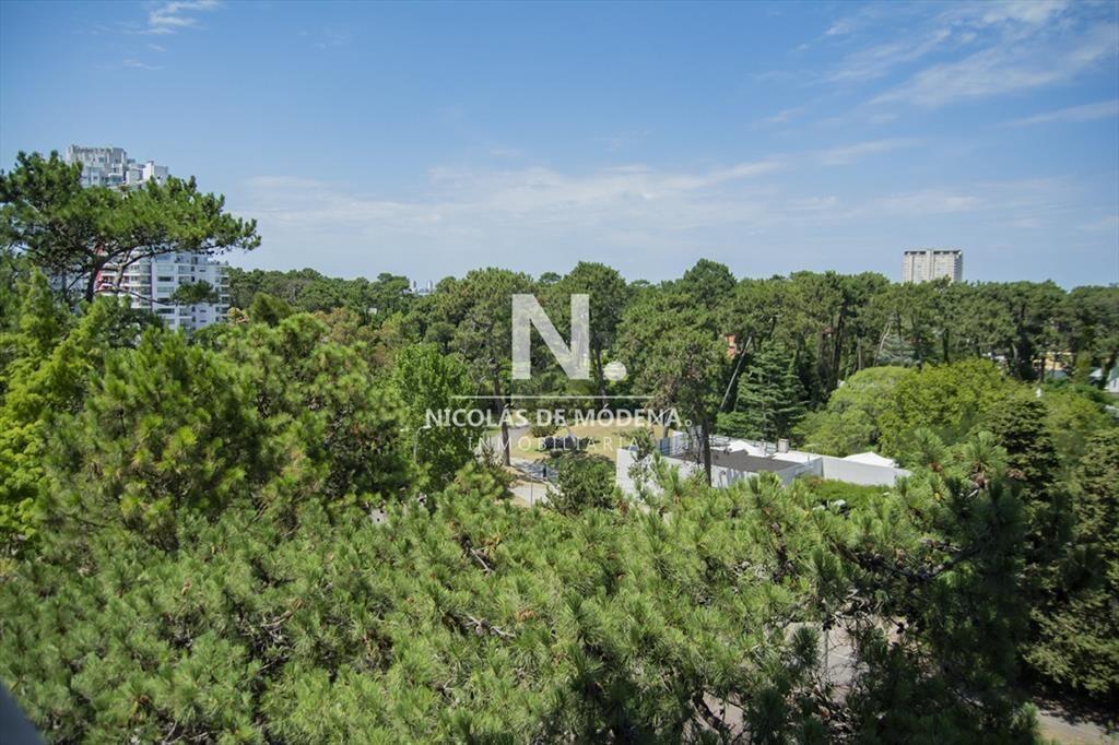 Se vende apto de 2 dormitorios en Roosevelt, del