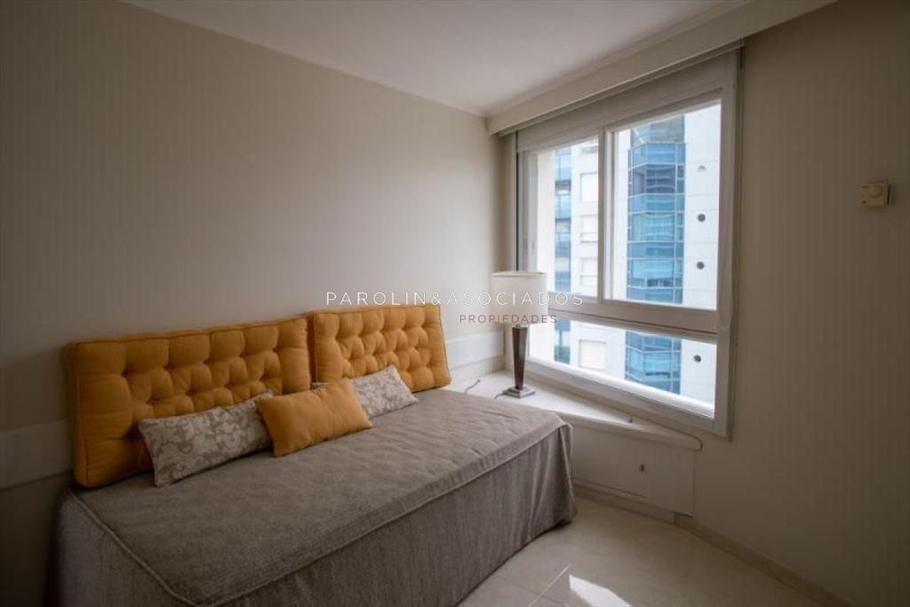 Apartamento en venta de 3 dormitorios en Tower,