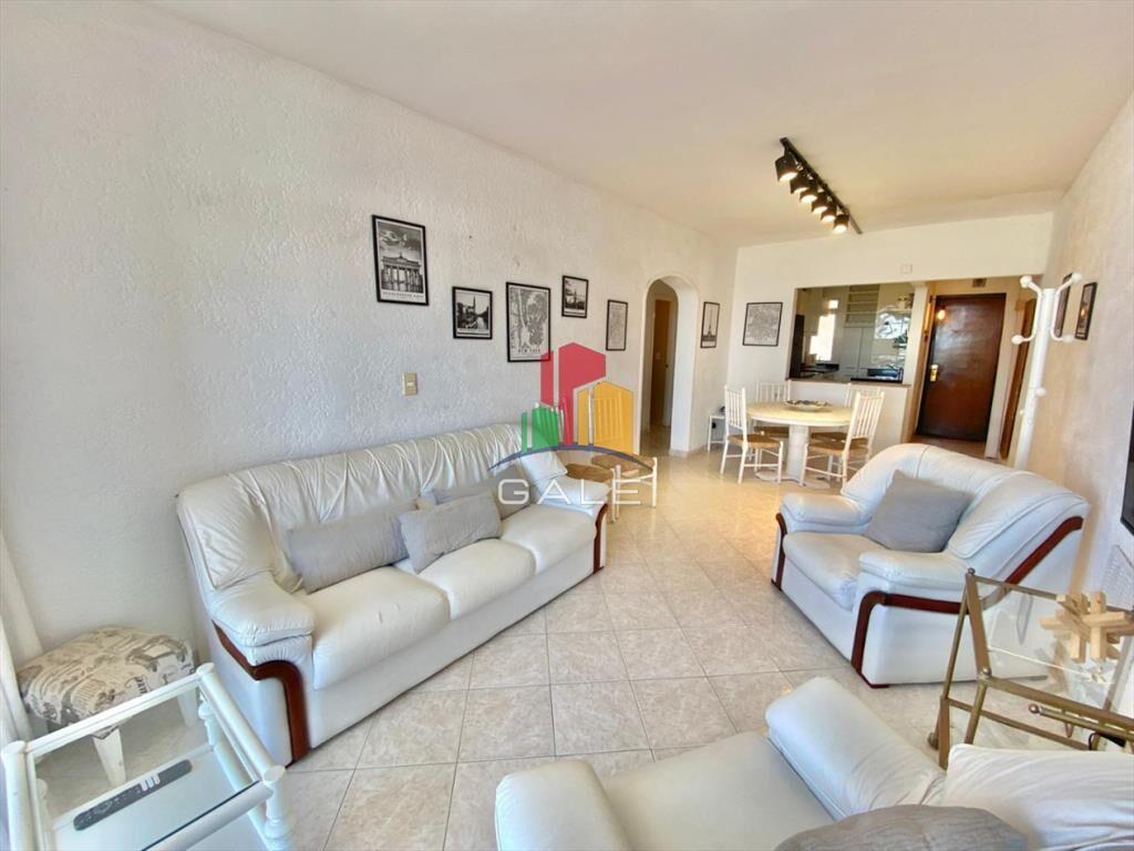 Apartamento de 2 dormitorio y medio en Primera de
