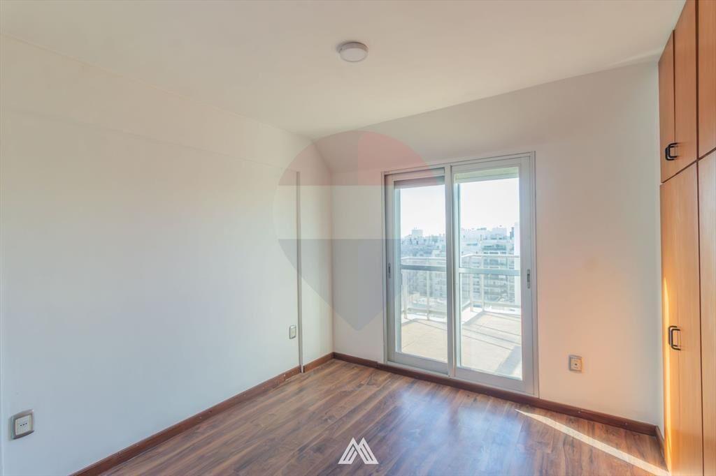 Venta Penthouse 3 dorm. y garaje Punta Carretas