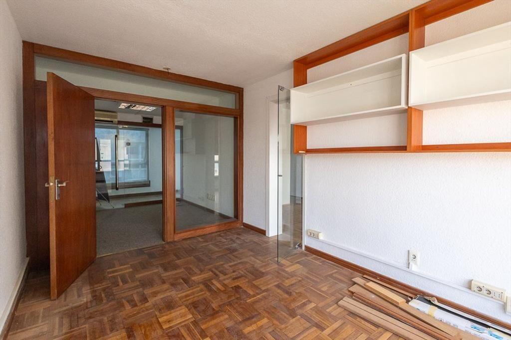 Alquiler de 2 oficinas en ciudad vieja