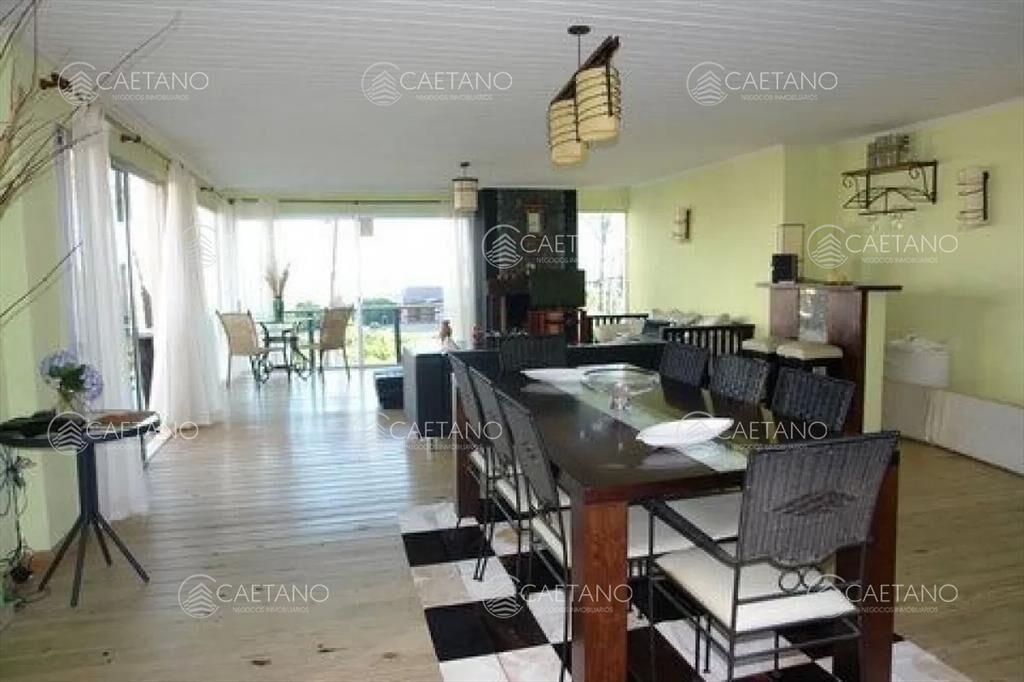 Venta casa 5 dormitorios Montoya La Barra