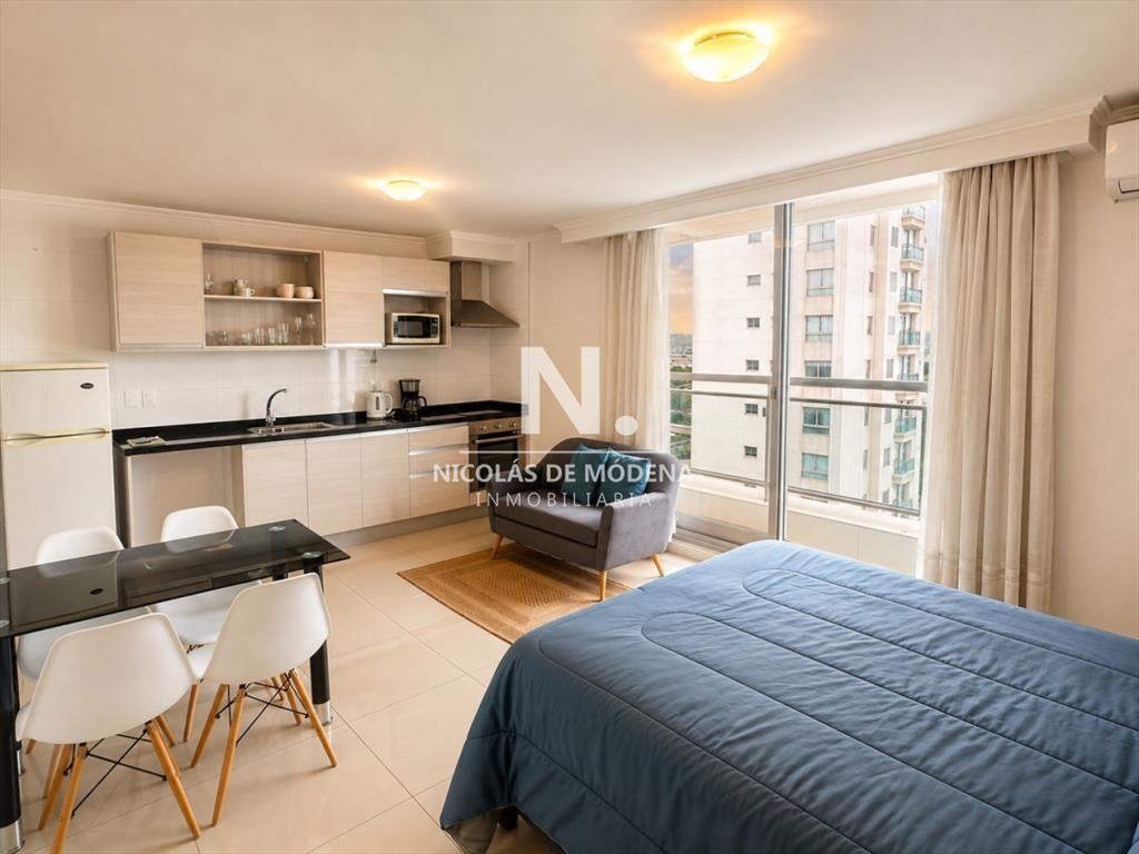 Vende apartamento en place lafayette, Punta Del