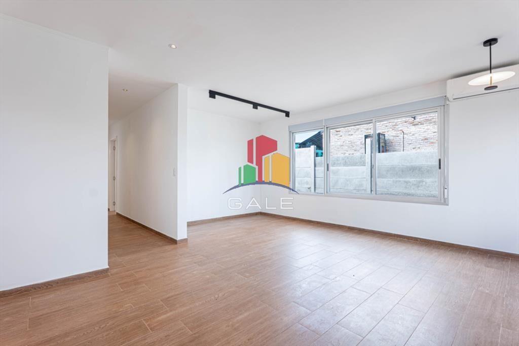 CASA EN VENTA DE 3 DORMITORIOS - Altos de la -