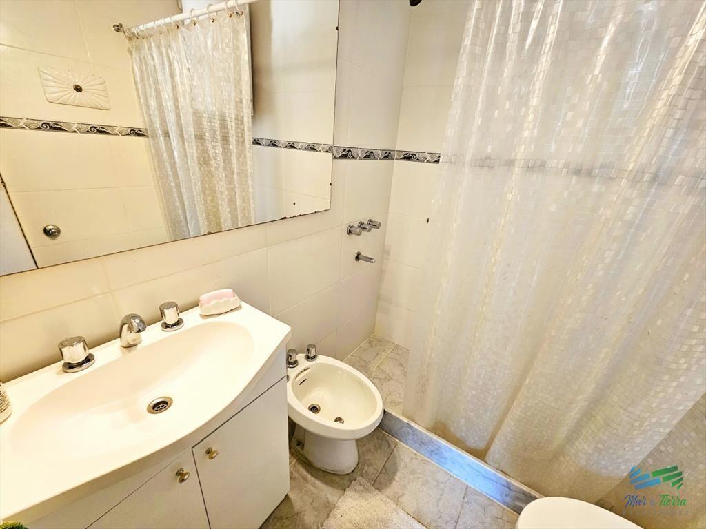 Vendo apartamento dos dormitorio en la peninsula,